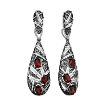 Серьги из серебра с гранатами