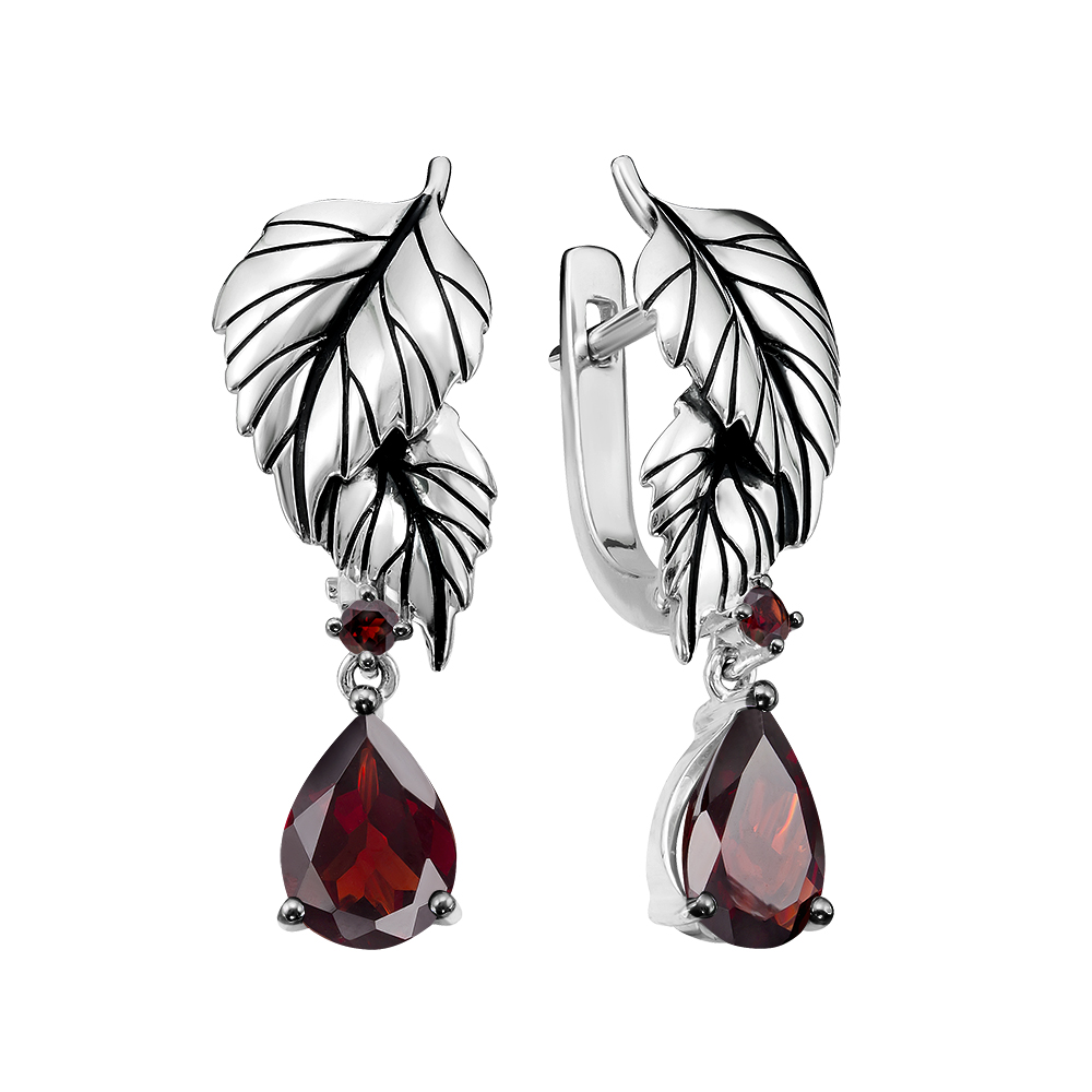 Серьги из серебра с гранатами